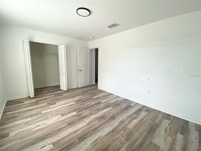Building Photo - 628 Fairhaven Dr