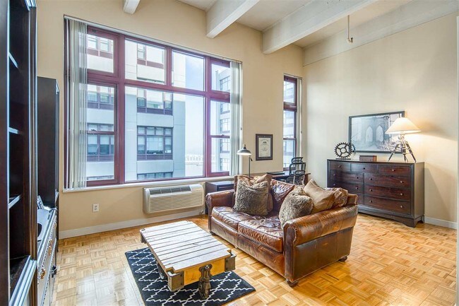 Foto del edificio - 1500 Hudson St