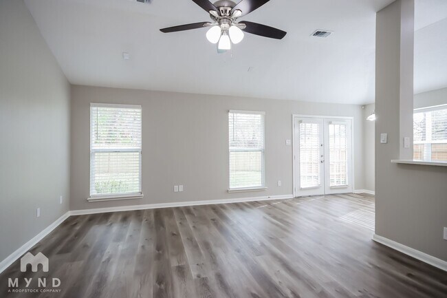 Building Photo - 234 Hartford Ln