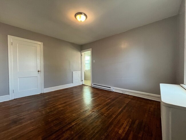 Building Photo - 721 N Shippen St