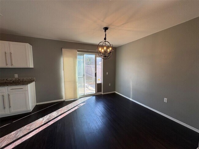 Foto del edificio - 8932 Southwick Dr