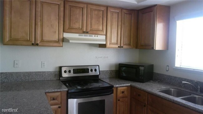 Foto del edificio - 2 br, 2 bath 4plex - 3629 Van Dyke Ave Apt D