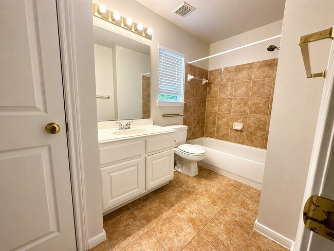 Foto del edificio - 12506 Aliso Bend Ln