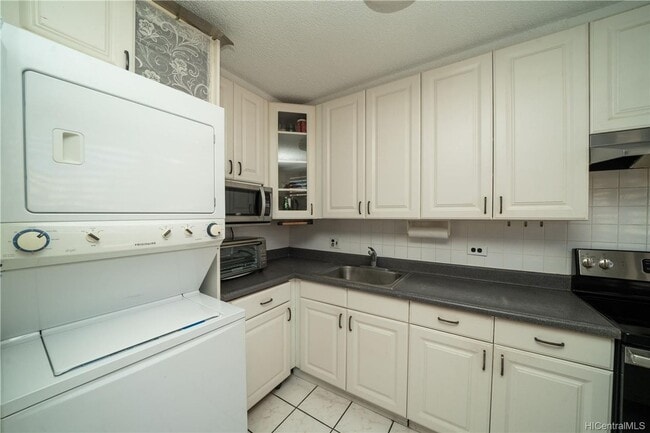 Building Photo - Recently Renovated 2 bed /1 bath Near Ala ...