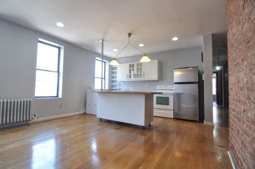 Foto del edificio - 442 W 160th St