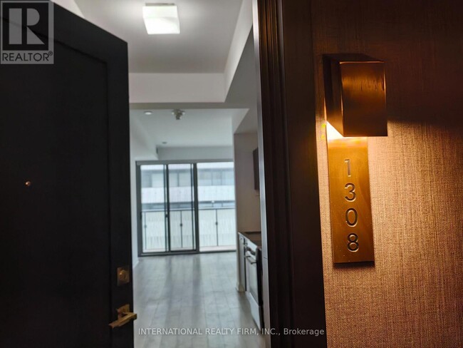 Building Photo - 50 Charles St E