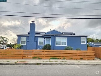 Building Photo - 2387 Humphrey Ave