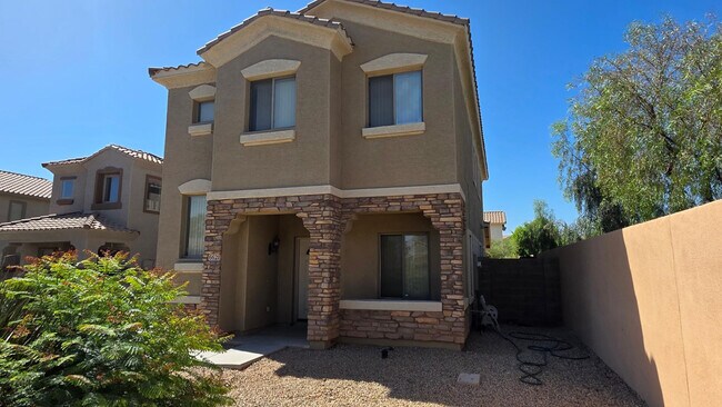 Foto del edificio - 6621 W Shaw Butte Dr