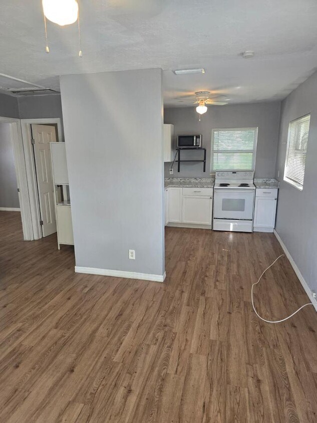 Foto del edificio - 2544 16th Ave S