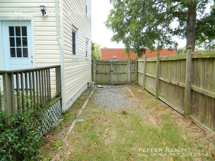 Primary Photo - 148 Chesterfield