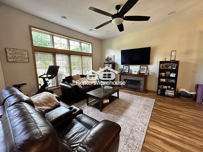 Foto del edificio - 11740 Vermillion St NE