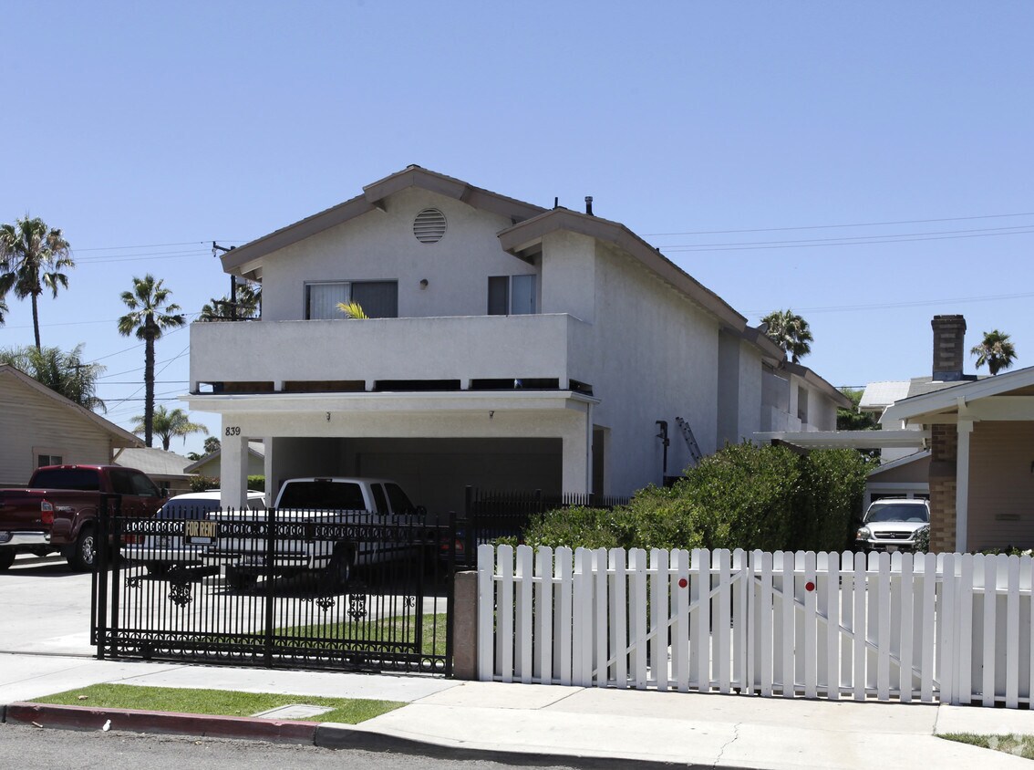 Building Photo - 839 S Claudina St