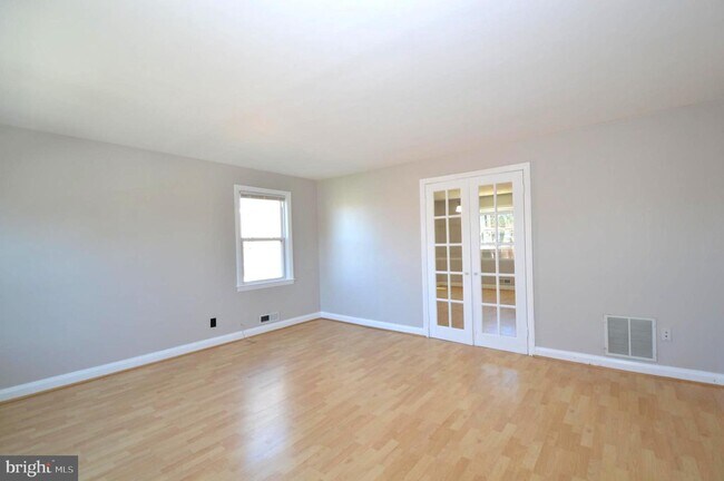 Building Photo - 1427 Kirkwood Rd