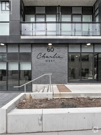 Building Photo - 60 Charles St W