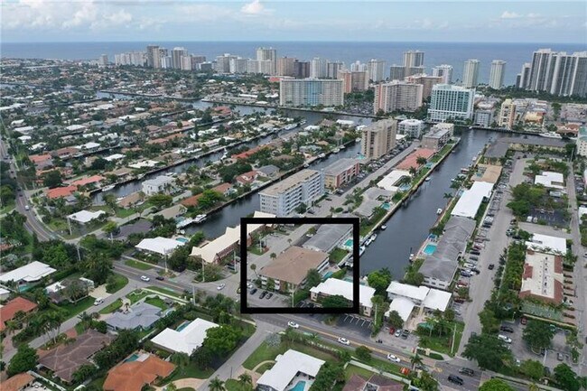 Foto del edificio - 3220 Bayview Dr