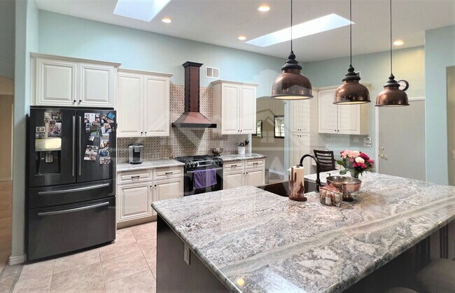 Foto del edificio - 3122 E Monterosa St