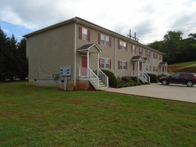 Building Photo - 44 Cardinal Ct