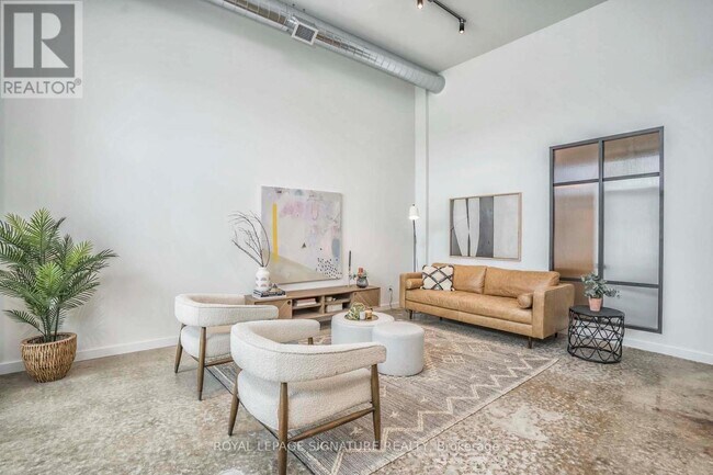 Photo du bâtiment - 36 Geary Ave