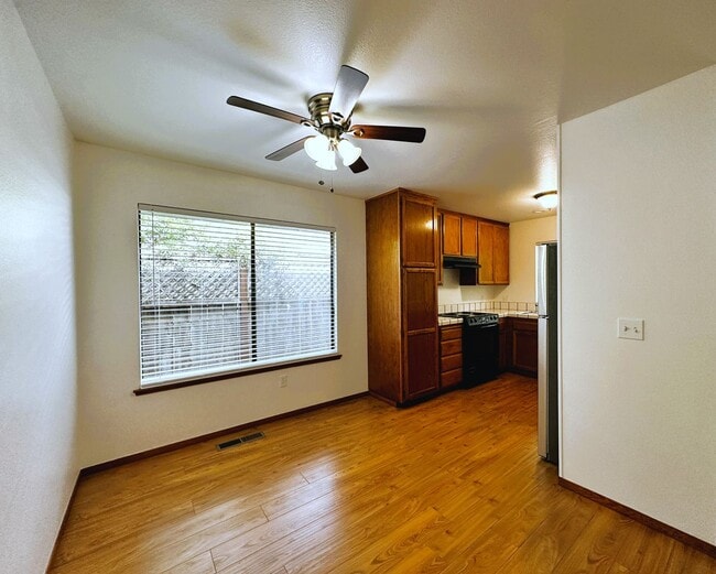 Building Photo - 2314 Sierra Creek Cir