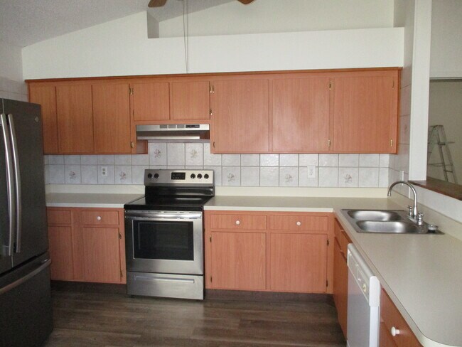 Building Photo - 3006 Annadale Cir