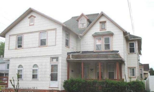 Building Photo - 1803-1803 Jackson St