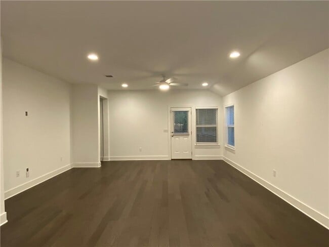 Building Photo - 4460 Arques Ave