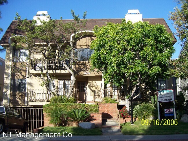 Foto del edificio - 2 br, 1 bath Apartment - 3546 Hughes Ave 3...