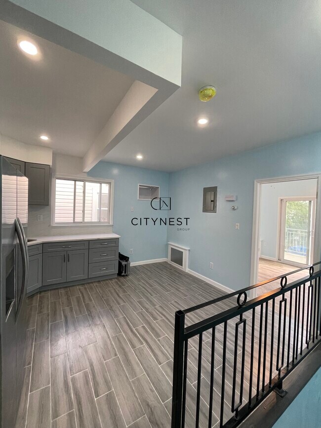 Building Photo - 1949 77th St