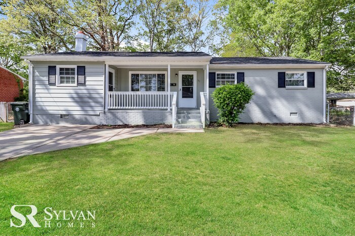 Primary Photo - This cute home is waiting for you!
