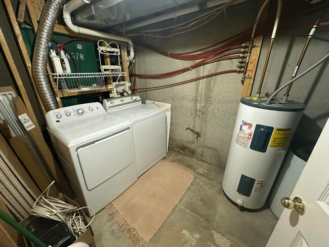 Building Photo - 14915 Michigan Ave