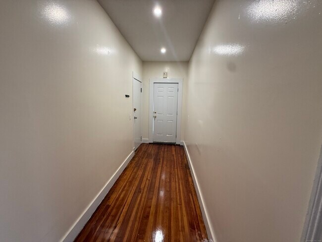 Building Photo - 204 Homestead Ave