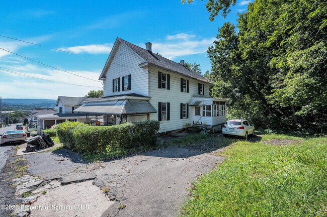 Building Photo - 1307 Wood St