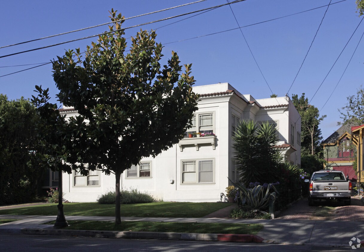 Foto del edificio - 553 S 6th St