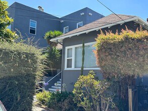 Building Photo - 817 52nd St
