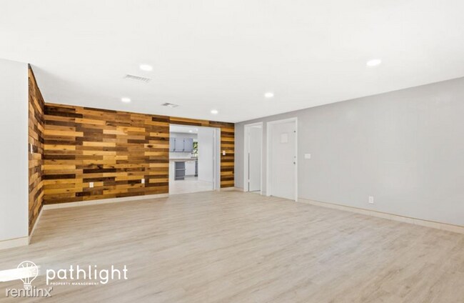 Foto del edificio - 3 br, 3 bath House - 6705 Ralston Beach Ci...