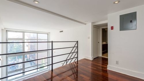 Foto del edificio - 240 Richardson St
