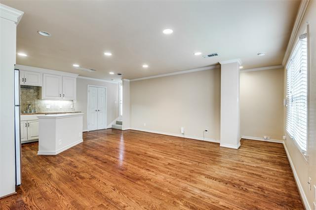 Foto del edificio - 3445 Lovers Ln