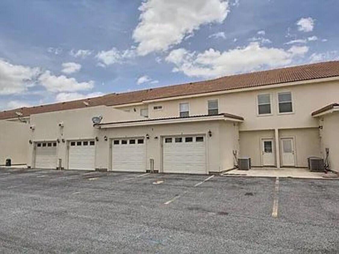 Building Photo - Apt 10 -1413 E Keeton Ave - McAllen