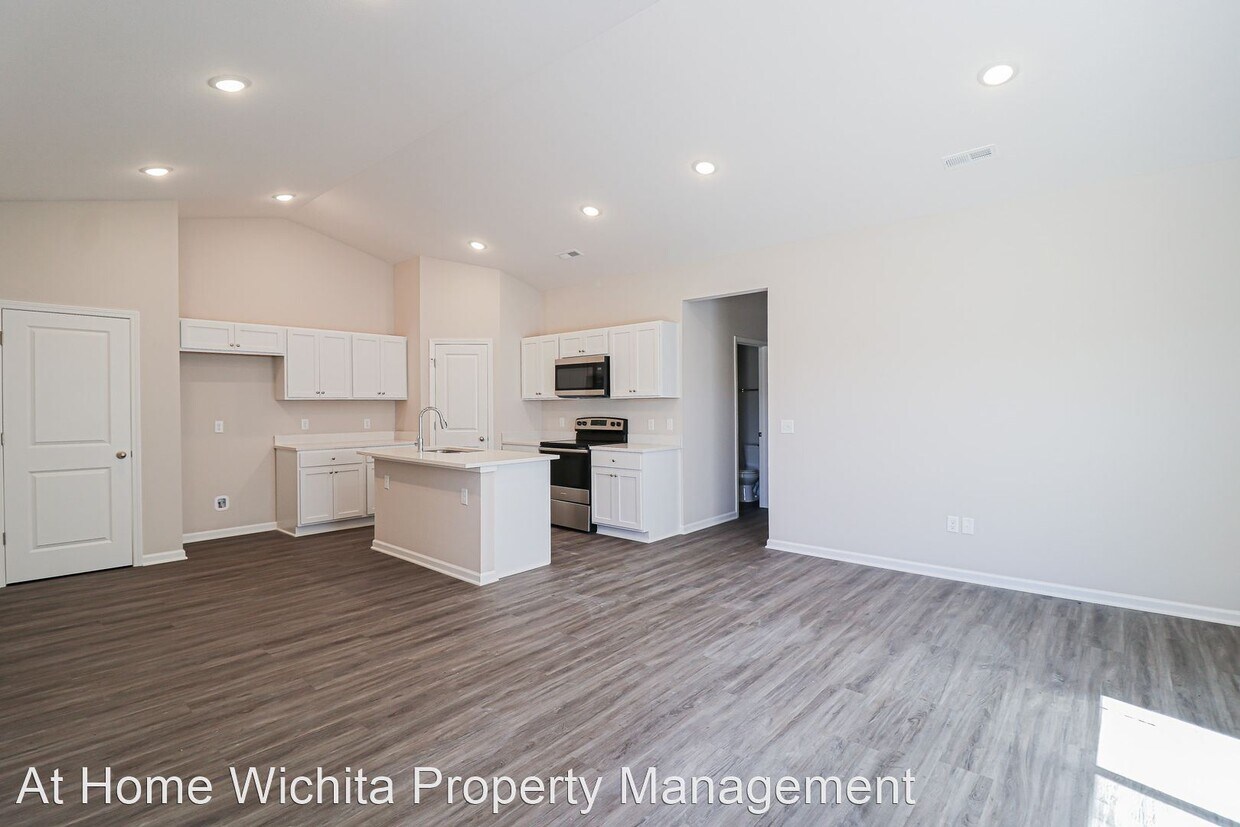 2338 E Cheyenne Ct, Kechi, KS 67067 House Rental in Kechi, KS