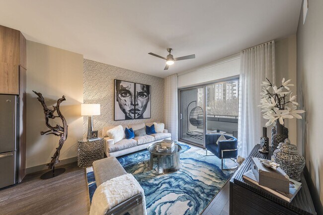Foto del edificio - 6202 Skyline Dr