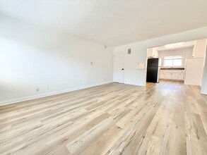Building Photo - 1541 N Formosa Ave