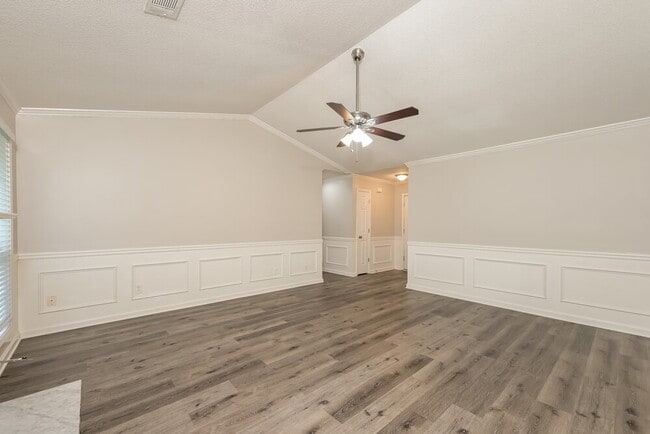 Building Photo - 422 Shoal Cir
