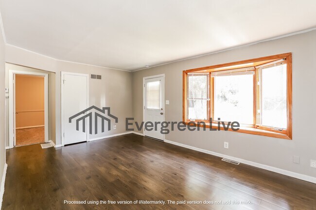 Foto del edificio - 2920 Longwood Ave