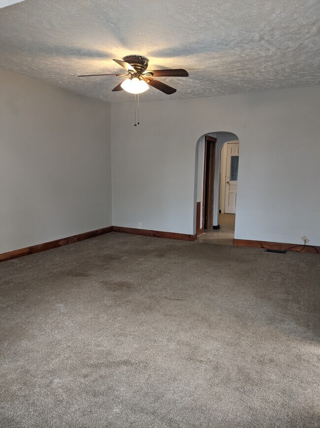 Building Photo - 604 Sandusky St