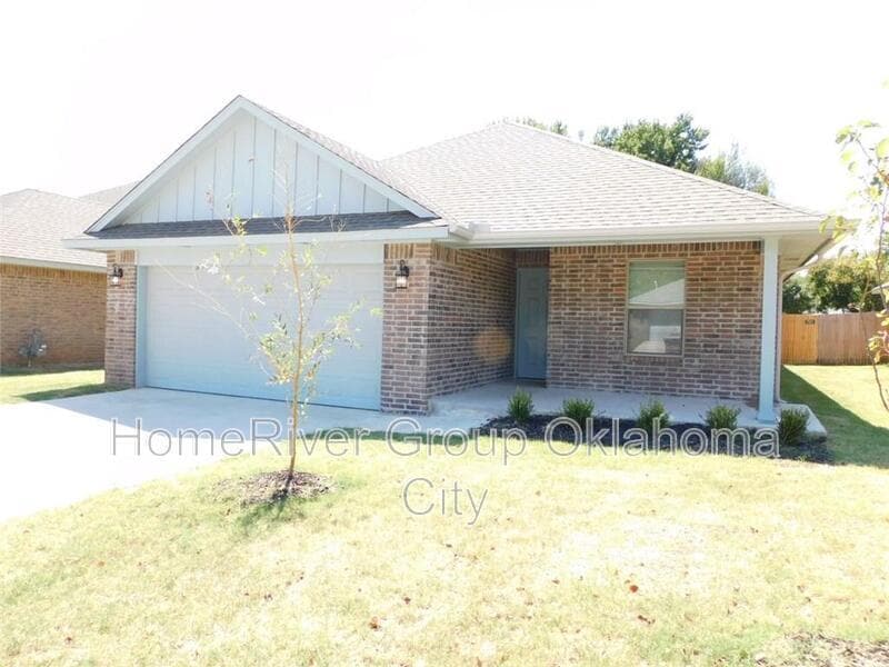 Primary Photo - 129 St Charles Way