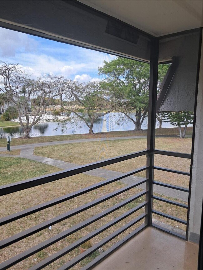 Foto del edificio - 14925 SW 104th St