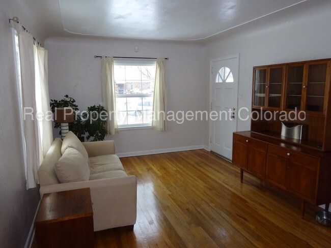 Foto del edificio - 3038 Saint Paul St