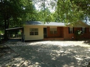 Building Photo - 757 Wright Dr