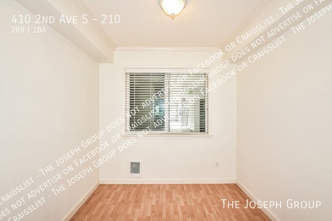 Foto del edificio - 410 2nd Ave S