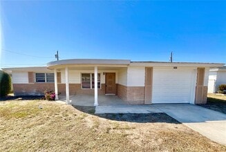 Building Photo - 1541 Alert St